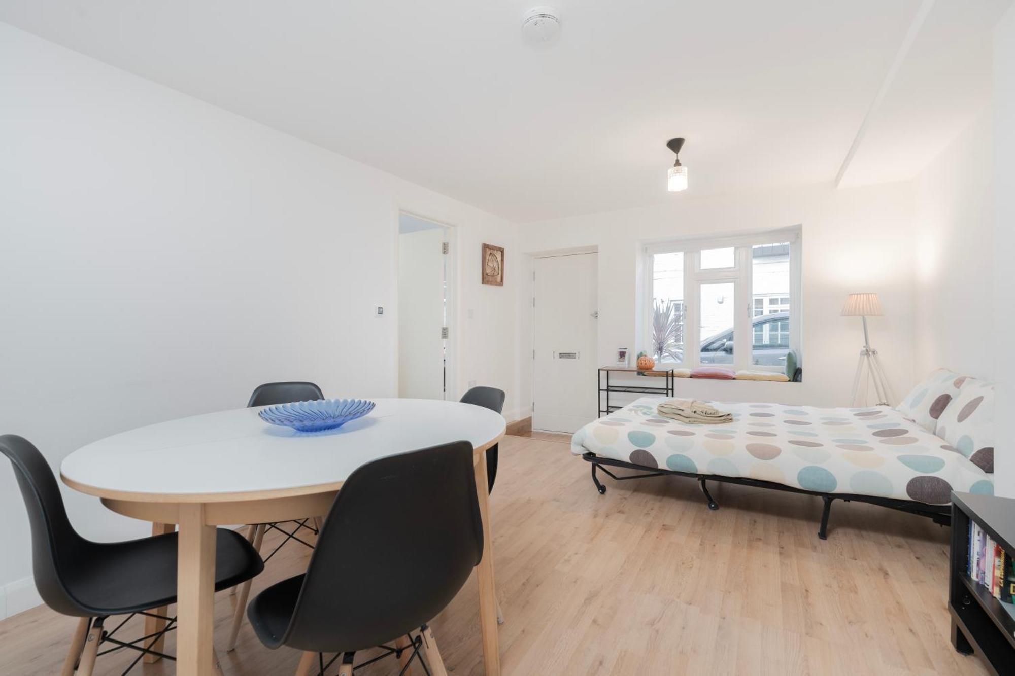 Modern One Bedroom Flat In Central 런던 외부 사진
