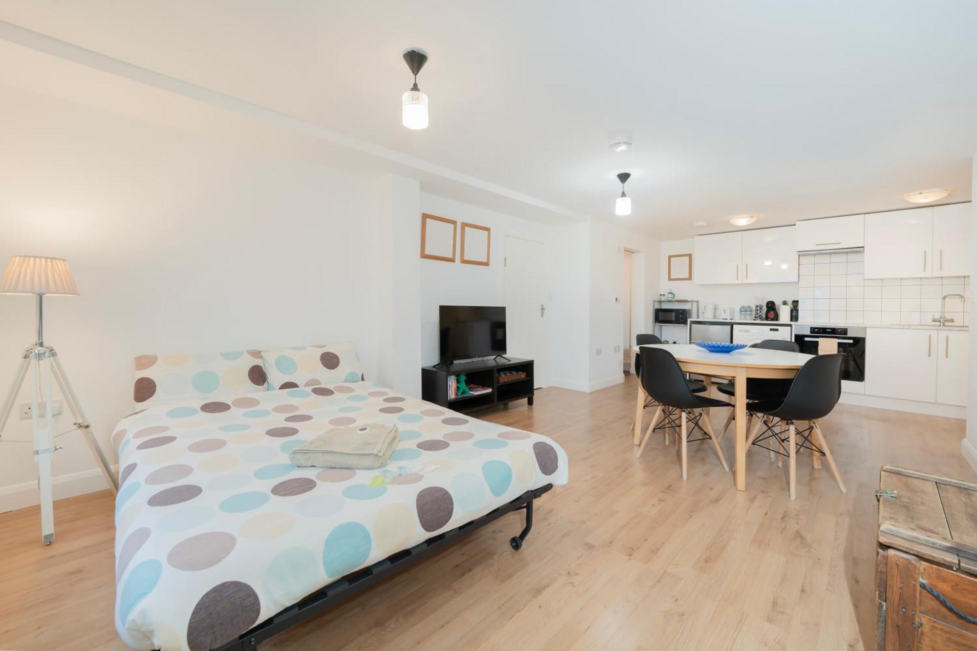 Modern One Bedroom Flat In Central 런던 외부 사진